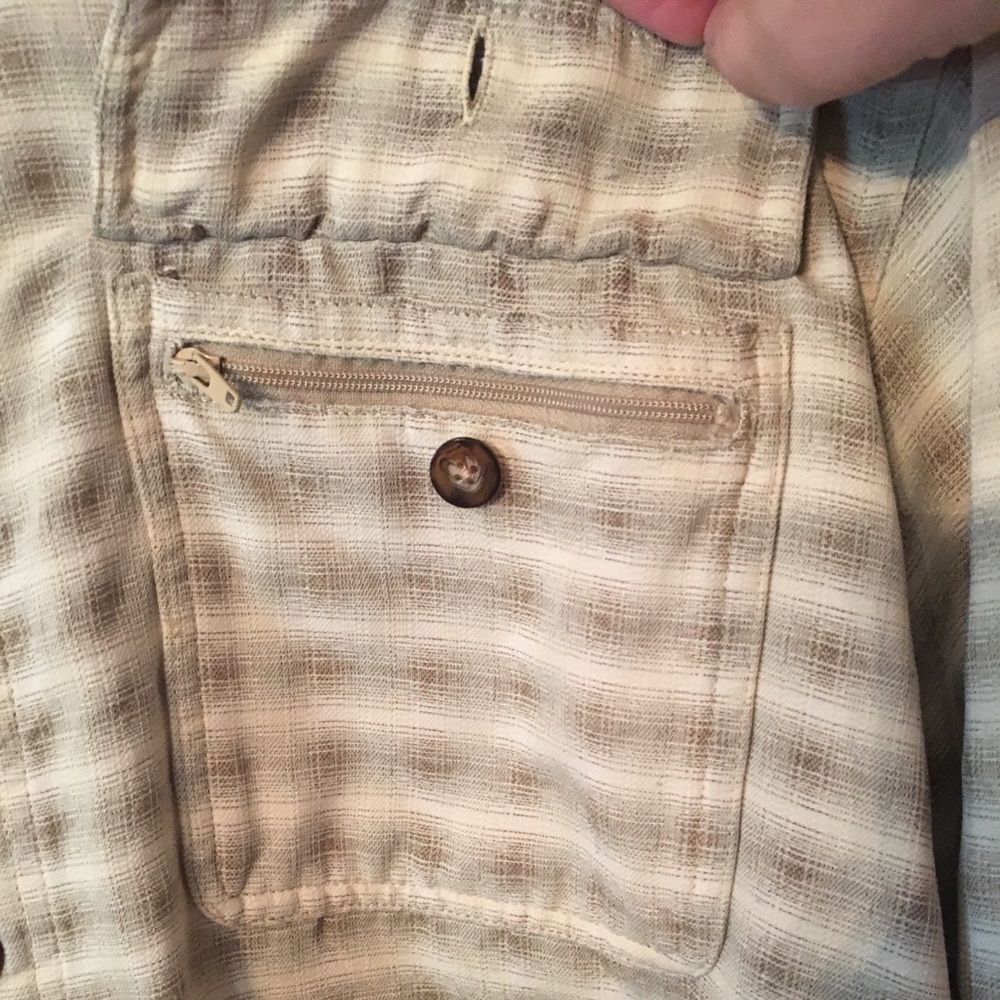 Classic North Face Rugged Button-Up - Picture 5 of 8